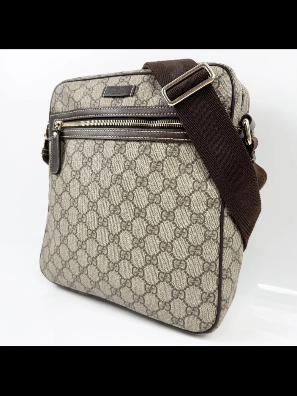 Gucci Beige Brown GG Supreme Messenger Bag with Dark Brown Strap